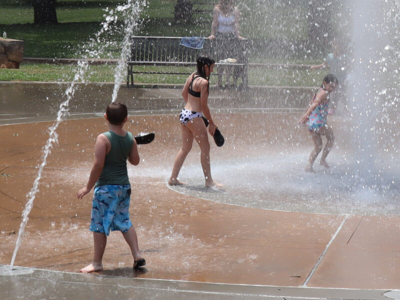 Splashing into Summer: Peek Park Fountain back on for 2023 season