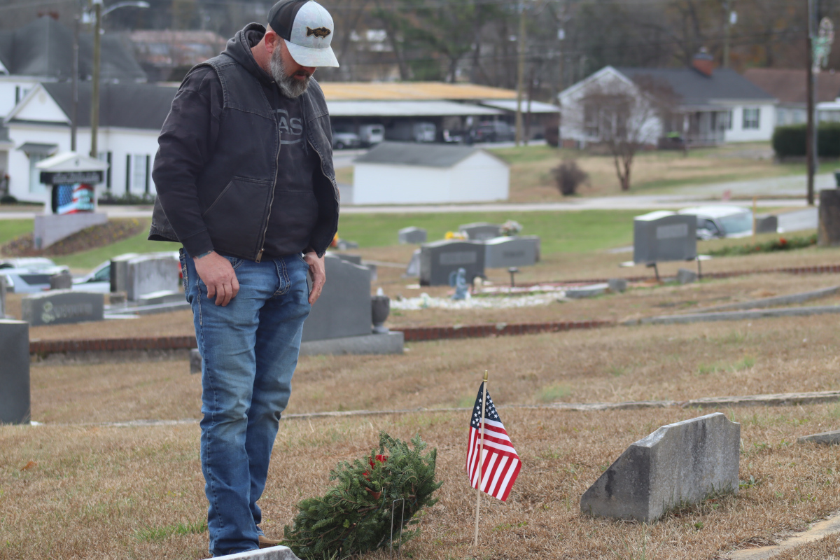 121424 wreathsfeat